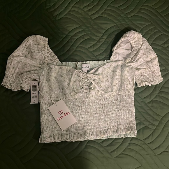 Aritzia Tops - ARITZIA SUNDAY BEST SINATRA TOP